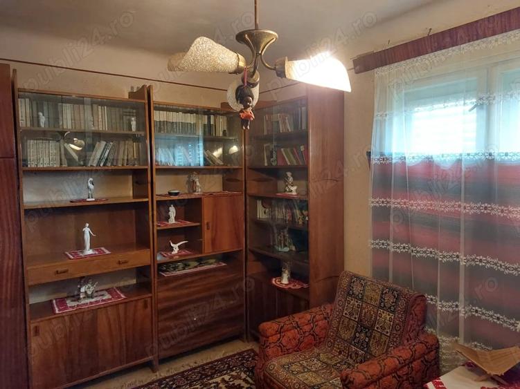 Casă cu 3 camere în Central