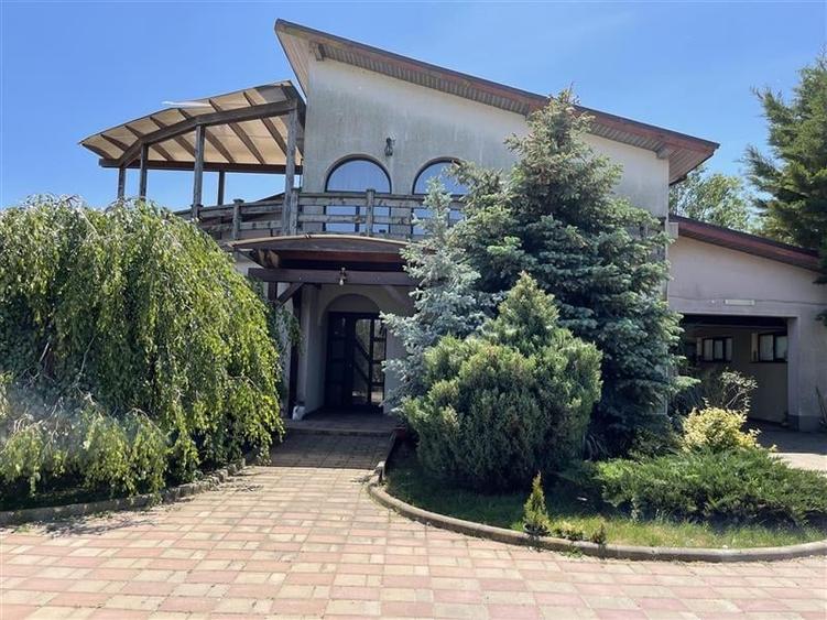 Casa P+M de vanzare in Nufaru - 2