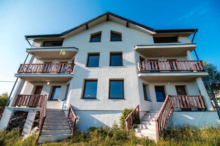 Cabana / Pensiune / Duplex ultrafinisat cu vedere panoramica spre Lacul Belis - 4