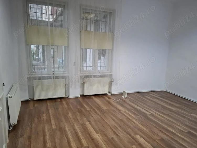 Inchiriez apartament ultra central - 3