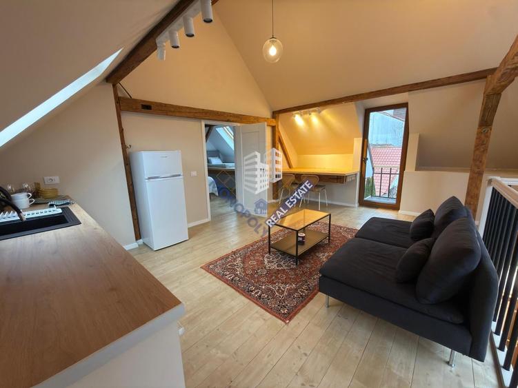 Garsonieră modernă de închiriat – Centrul Vechi Brașov, mansardă - 7