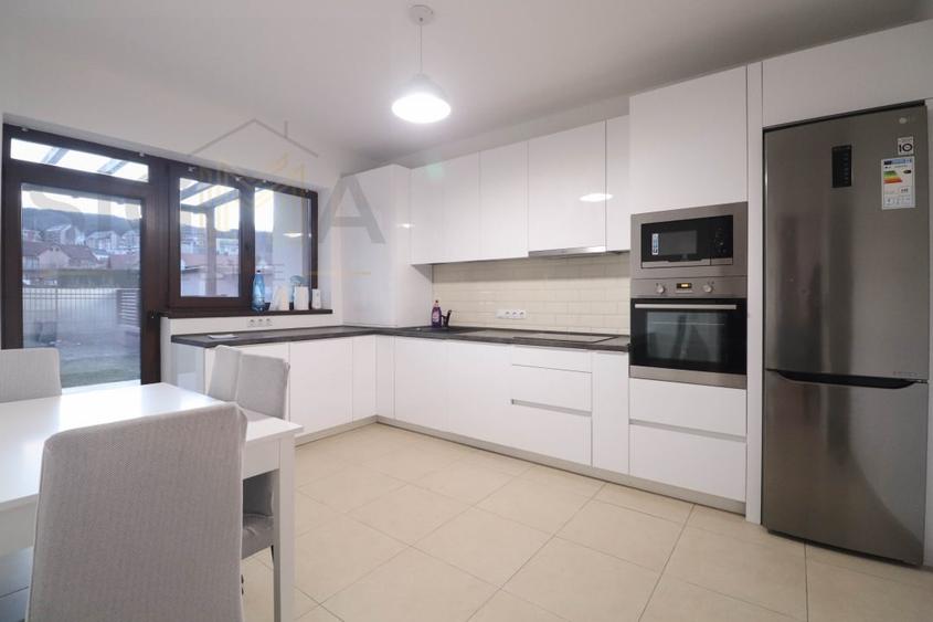 Casa individuala de inchiriat cu 4 dormitoare si garaj! - 4