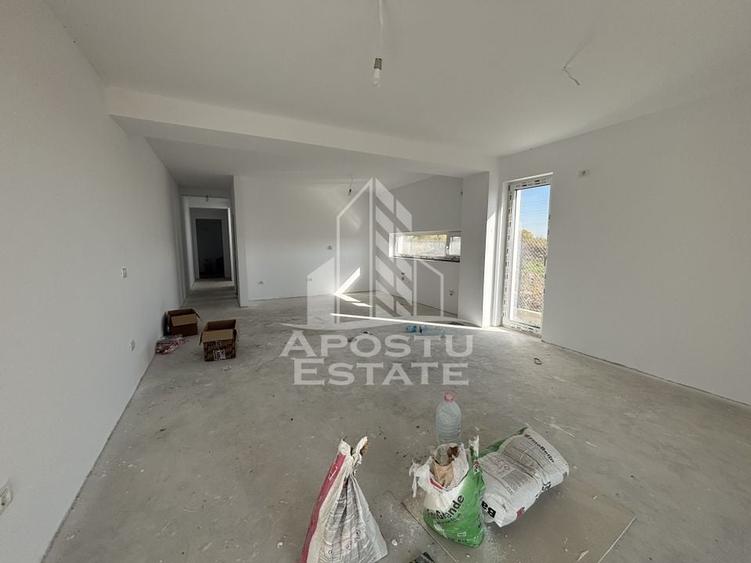 Jumatate de duplex cu 4 camere in zona Padurea Verde - 2