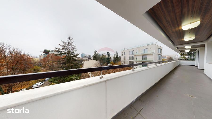 Apartament cu 4 camere, mobilat în Primăverii