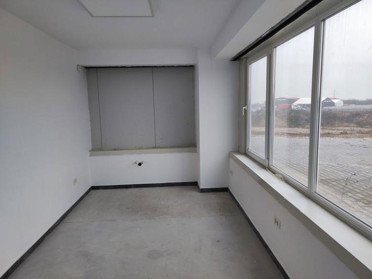 Teren 19000 mp si hala 1700 mp - 3