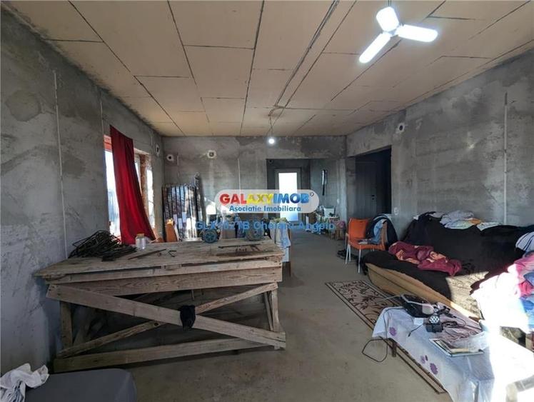 Adunatii Copaceni vila P+1 ,5 camere,suprafata 165 mp, teren 1300 mp - 2