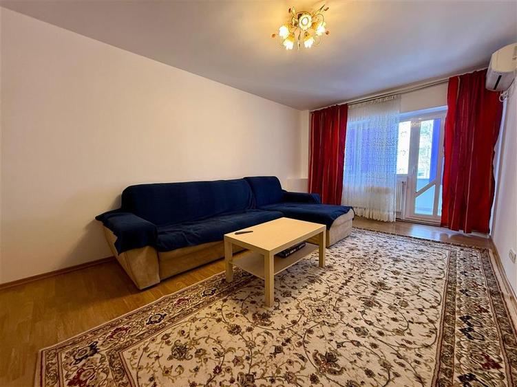 Pacurari - Etaj Intermediar - Bloc din 89 - 3 Camere Decomandat - 1