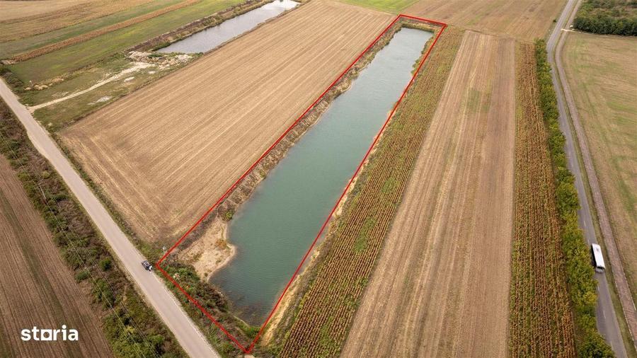 Teren extravilan Santau cu luciu de apa - 3