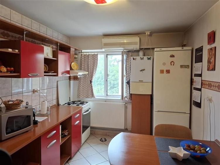 Apartament 3 camere, mobilat si utilat, 2 balcoane, CT - 3
