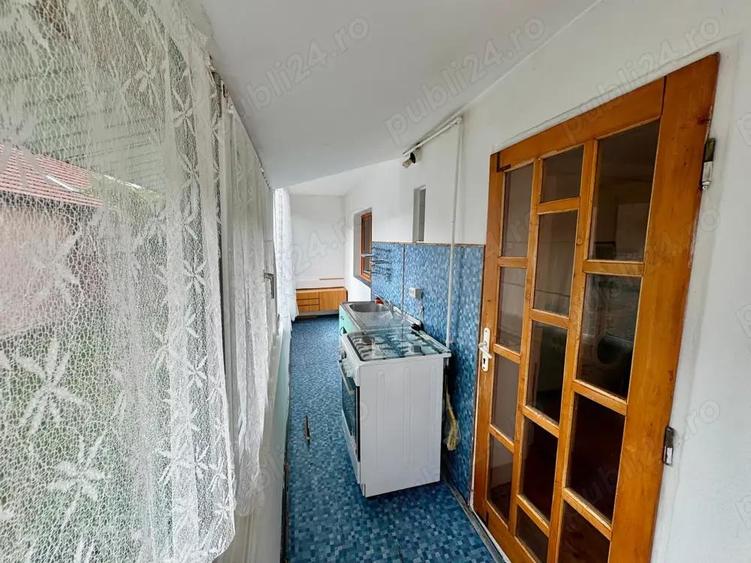 Proprietar vand apartament cu 2 camere, zona Steaua, decomandat, confort 1 - 4