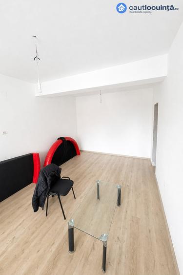 Apartament cu 2 camere în Păcii