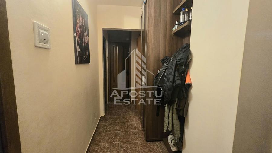 Apartament de vanzare cu 4 camere, 2 bai, etaj intermediar, Aradului - 7