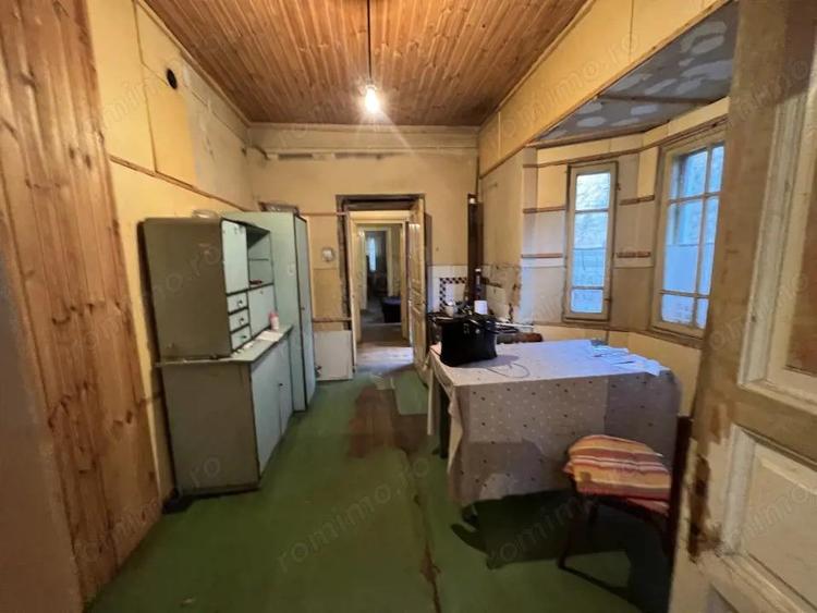 Vila P+ Et 1, Marasesti stradal - 9