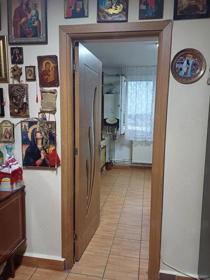 Vand apartament 3 camere Caracal-central - 7
