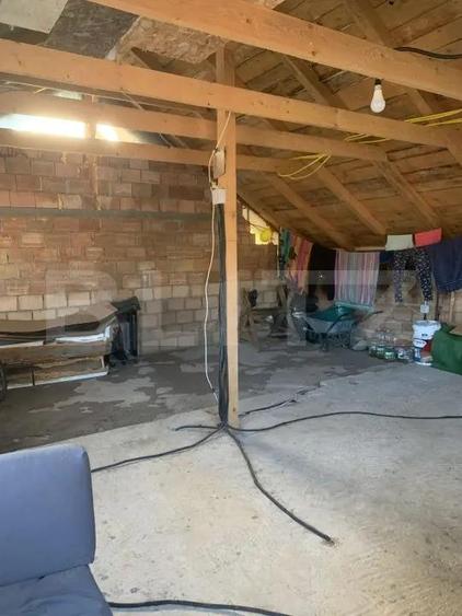 Casa de vanzare in Zarne?ti zona retrasa, langa rau ?i padure - 2