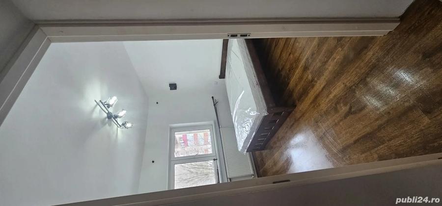Inchiriez apartament 2 camere, complet renovat.Cartier Racadau. - 2