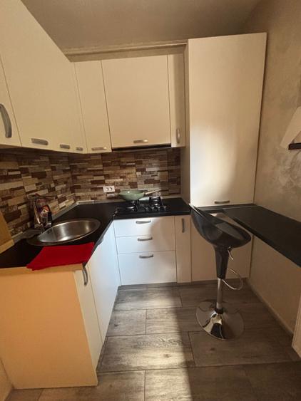 Inchiriez ap 3 camere,sect 4 -Bucuresti - 15