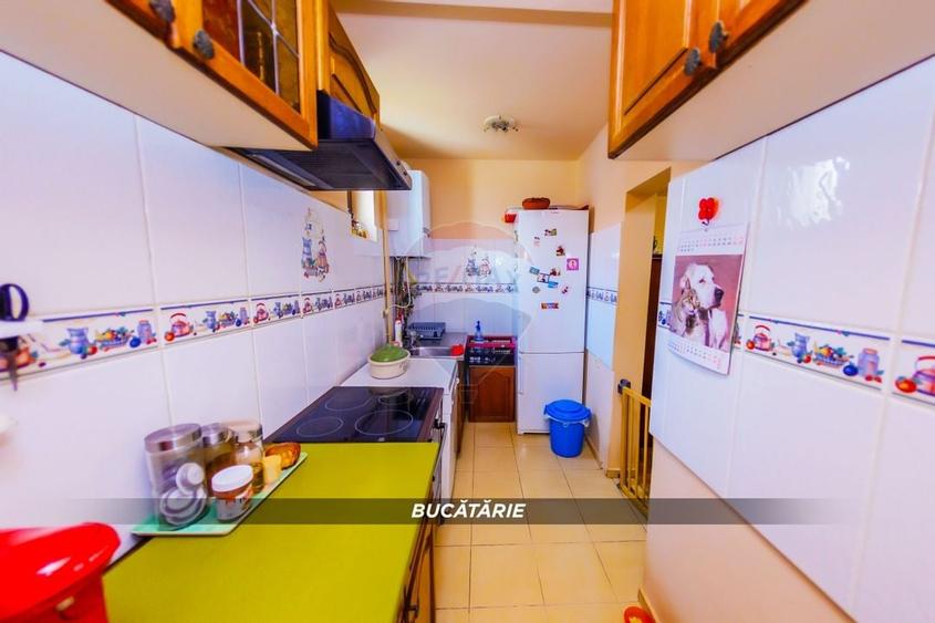 Casă / Vilă cu 4 camere de vânzare în zona Central - 3