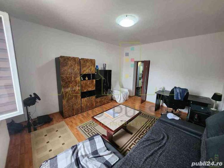Vand casa 2 camere cu gradina, curte comuna, zona Fratelia - 3
