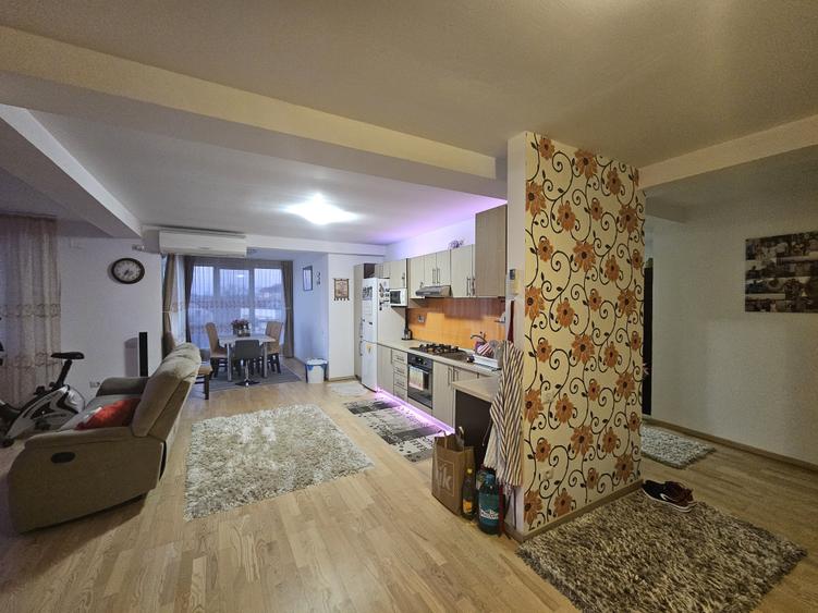 Imobil P+2E+M, cu spațiu comercial, zona Spitalul Județean, comision 0% - 34