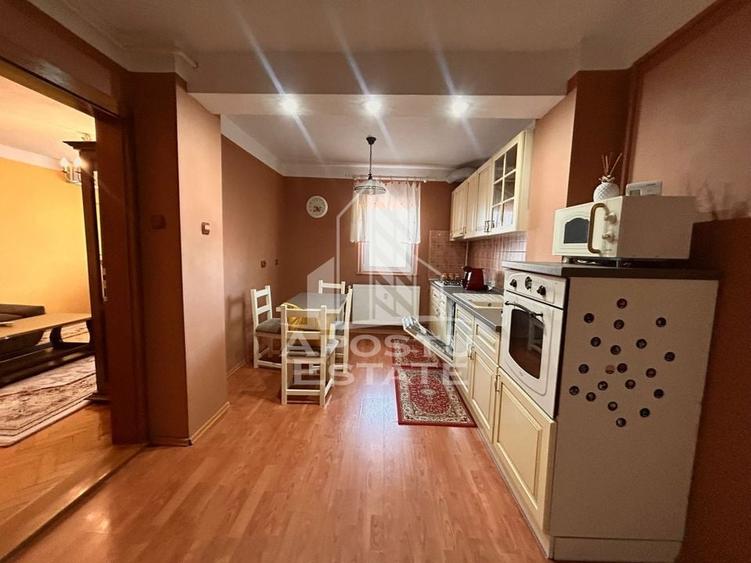 Apartament cu 2 camere, Central, Centrala Proprie - 3