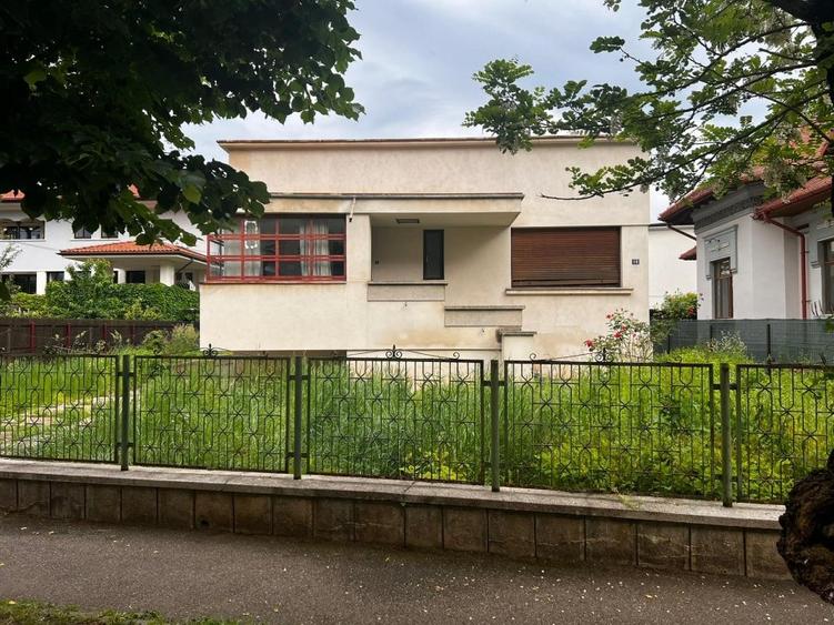 Casa centrala Campina - 1