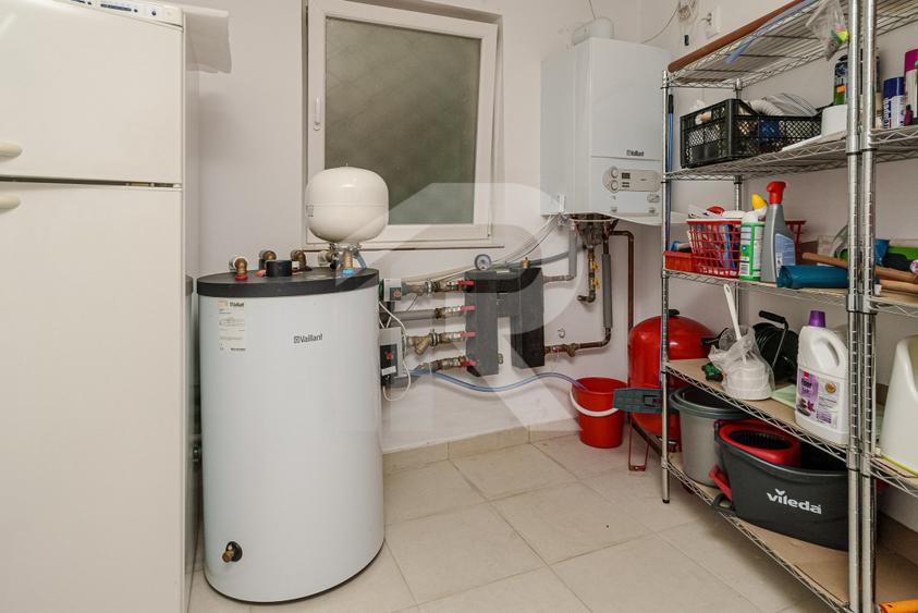 Vila de vanzare in Busteni – 8 dormitoare, vedere directa spre Crucea Caraiman! - 40