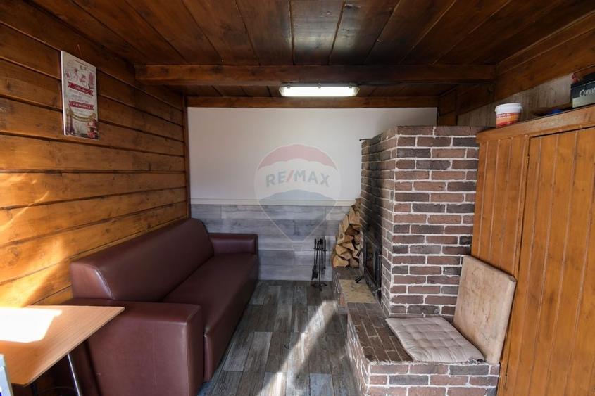 Vanzare Cabana cu 6 camere Muntele Baisorii - 10