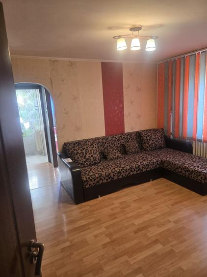 Inchiriez apartament 2 camere - 2
