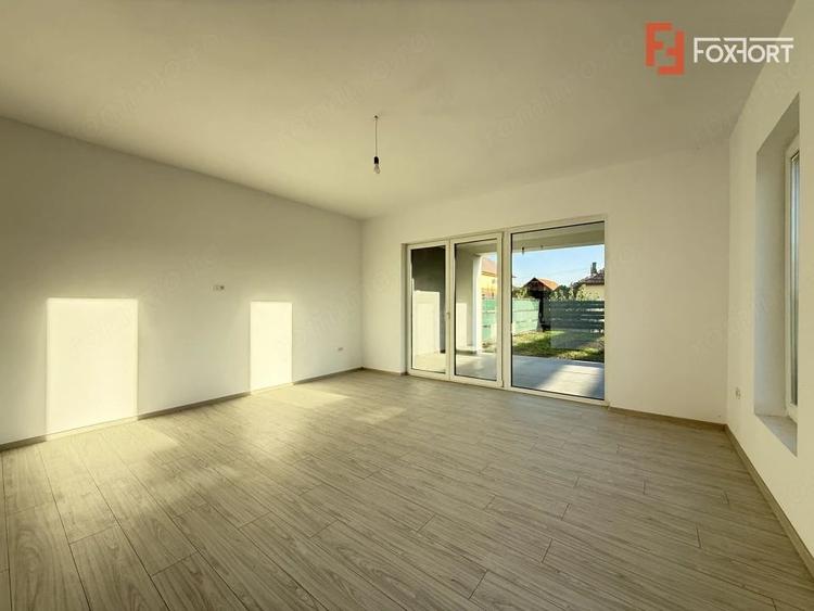 Casă cu 4 camere cu Teren 300 Mp în Săcălaz