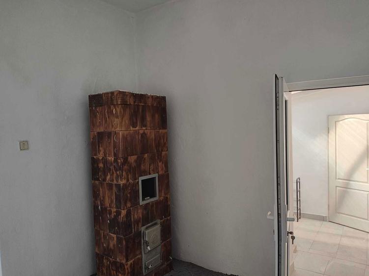 Casa cu 5 camere - 5