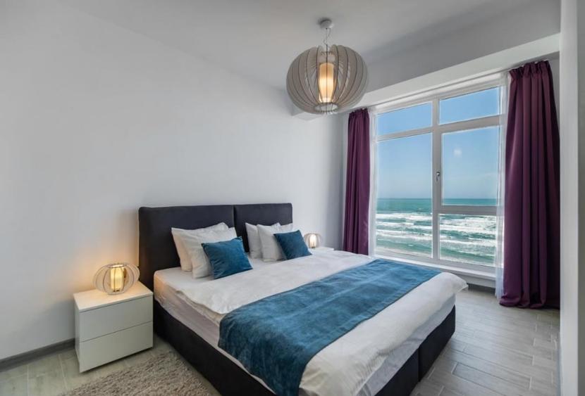 Alezzi Beach | Apartament cu vedere frontala , prima linie pe plaja - 1