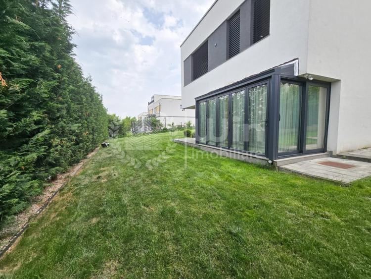 Casa individuala ultrafinisata | 320mp utili | 1000mp teren | Europa - 2