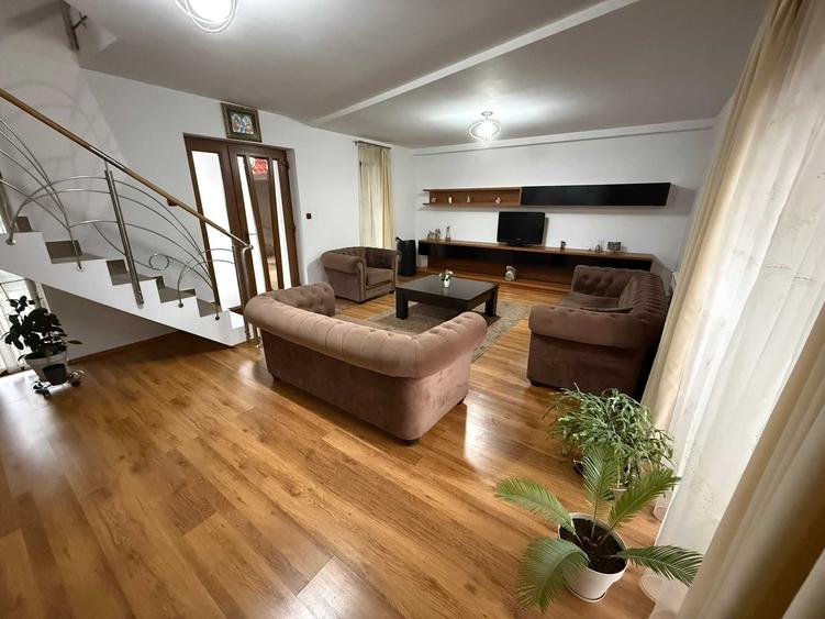 Casa de vanzare + spatiu comercial - Gataia - 4