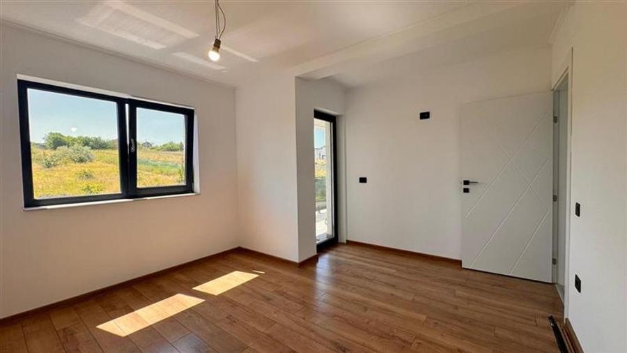 Vila tip duplex de vanzare in Rediu, design mediteranean, panorama catre Dealul - 17