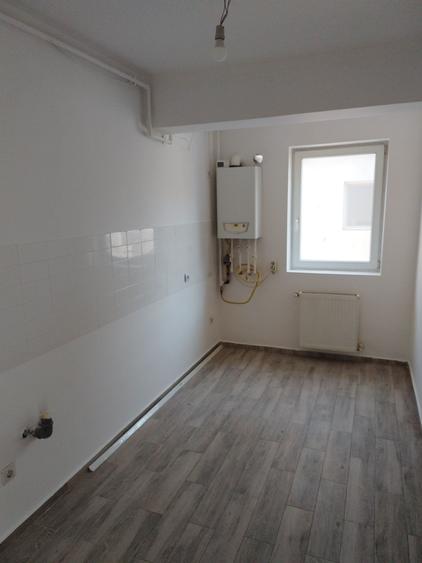 Popesti Apartament 2 Camere Decomandat An 2017 - 2