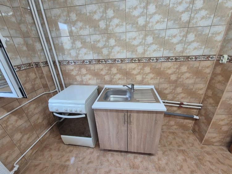 Proprietar,Vand 2 camere,doua balcoane B-dul Chisinau-stradal/5 minute Mega Mall - 4