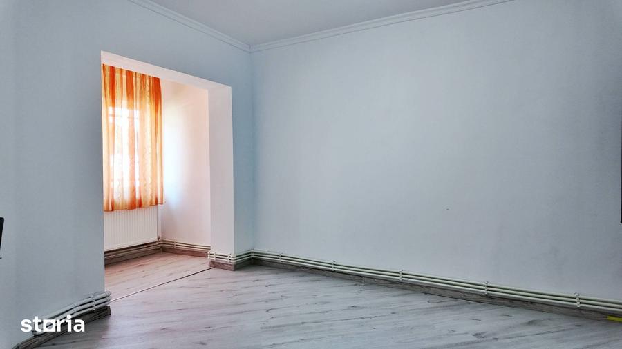 Apartament cu 2 camere decomandat în Sud