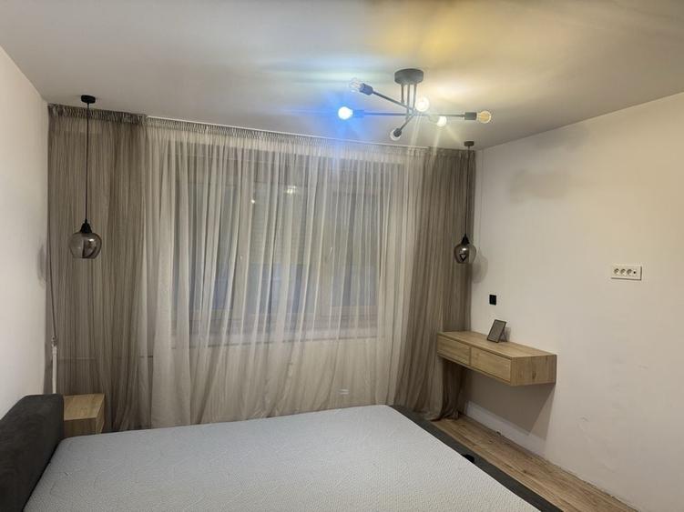 Apartament cu 3 camere decomandat în Lotus