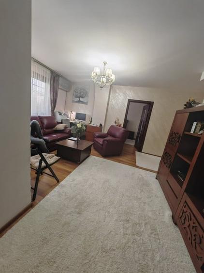 3 CAMERE | INEL 2 | BLOC 2015 - 2