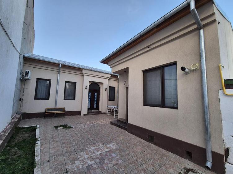 4 cam 200mp utili caramida teren 509 mp mobilata Centru - 1