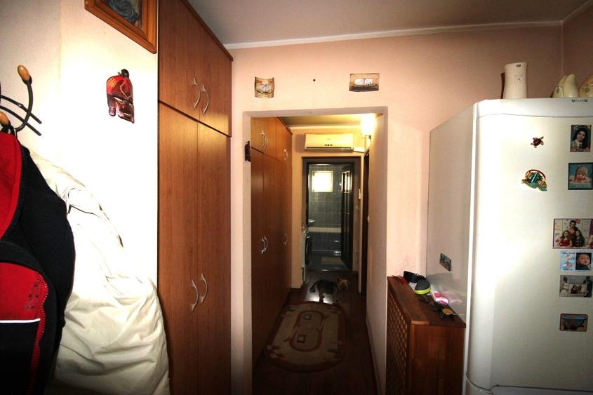 Apartament cu 3 camere, decomandate in Micro 16 - 10