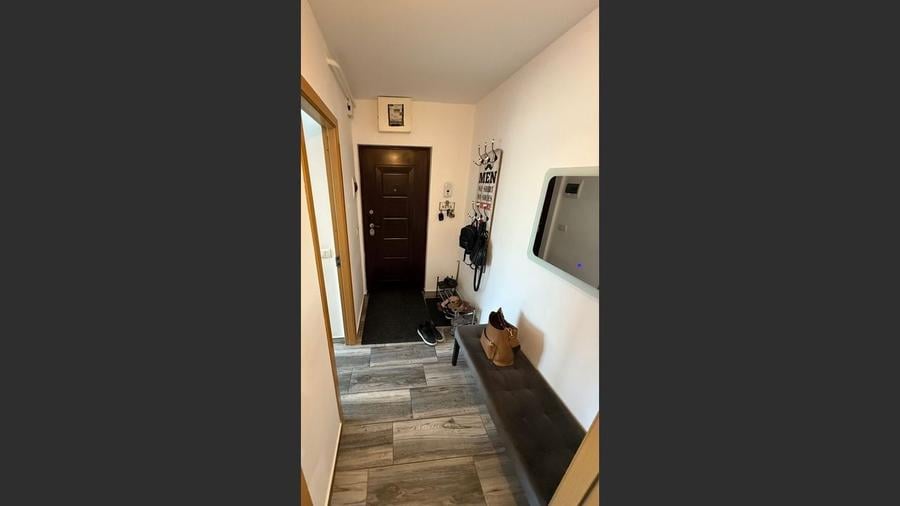 Apartament spațios cu 4 camere de vânzare în Micro 16 – Galați - 10