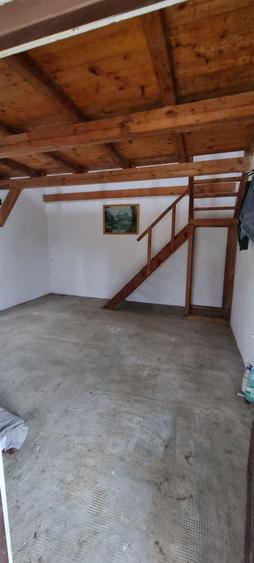 Vand casa de vacanta cu teren de 770 mp (7,7 ari )in Bercu rosu - 4