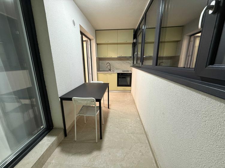 Apartament cu 2 camere semidecomandat în Berceni