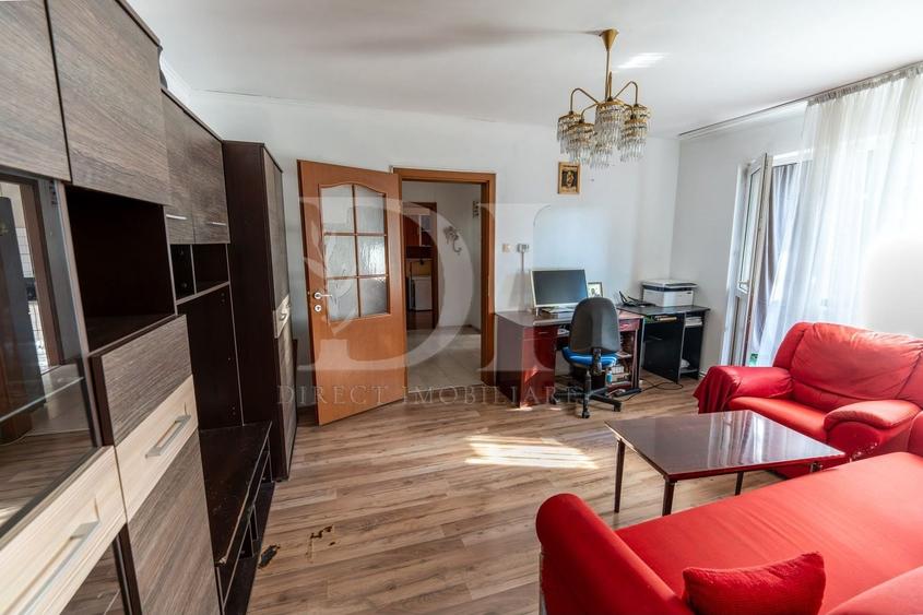 Apartament cu 3 camere semidecomandat, mobilat în Mănăștur