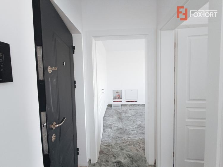 Apartament cu 3 camere decomandat în Giroc