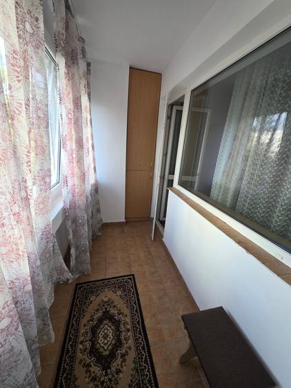 Inchiriez apartament 2 camere zona Miorita Deva - 8