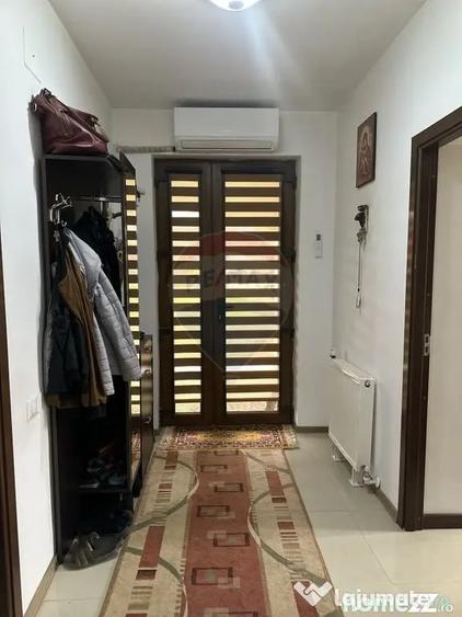 Casă cu 4 camere cu Teren 5000 Mp în Girov