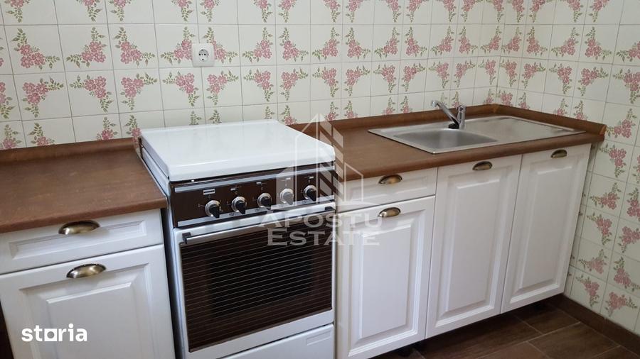 Apartament cu 2 camere decomandat în Elisabetin